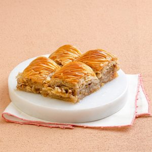 CEVİZLİ EV BAKLAVASI - Görsel 1